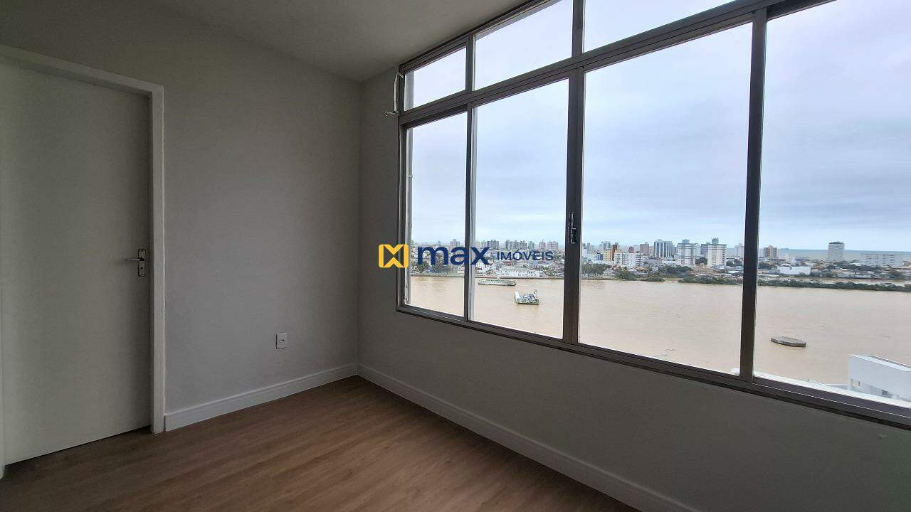 Sala à venda no Centro: Sala