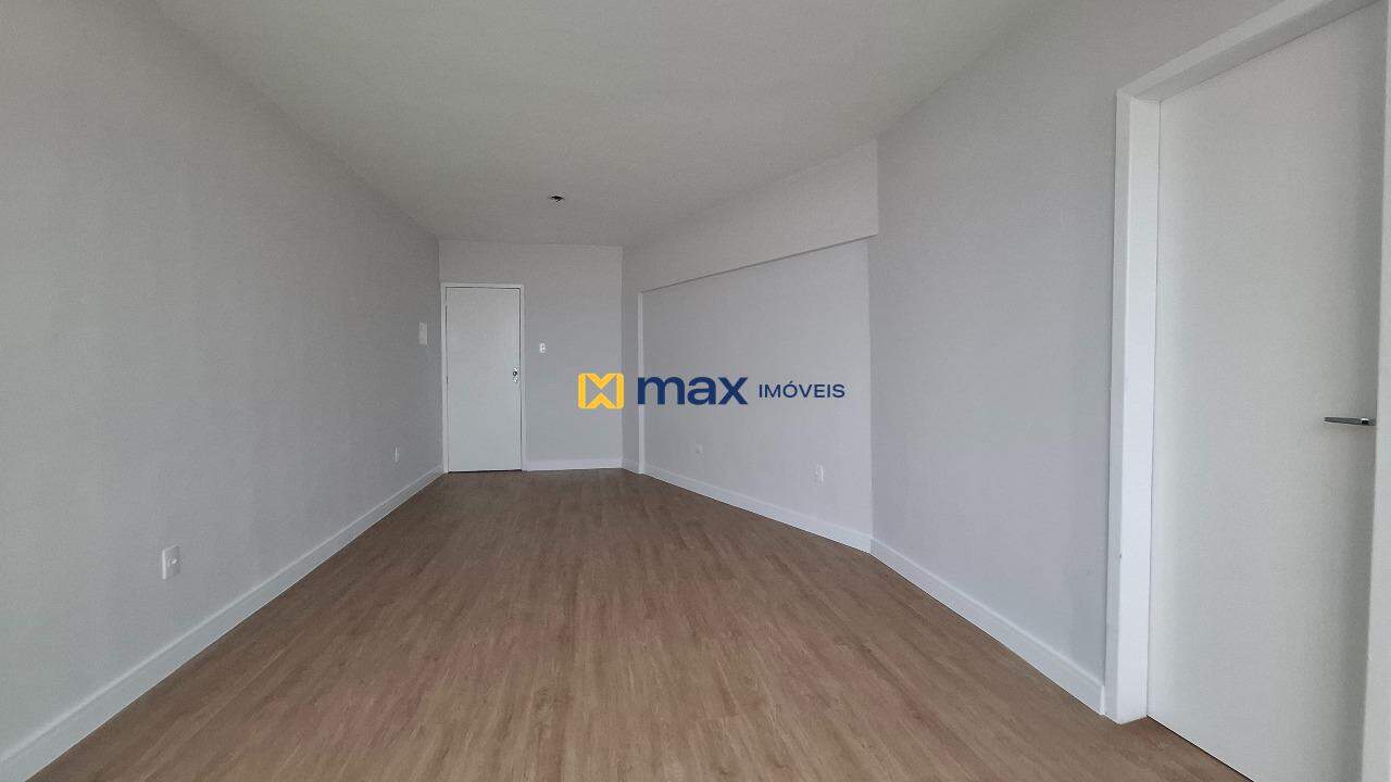 Sala à venda no Centro: Sala