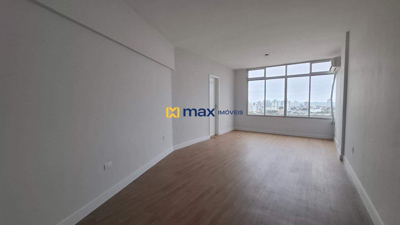 Sala à venda no Centro: Sala