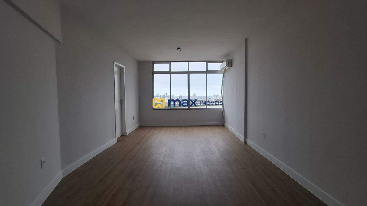 Sala à venda no Centro: Sala