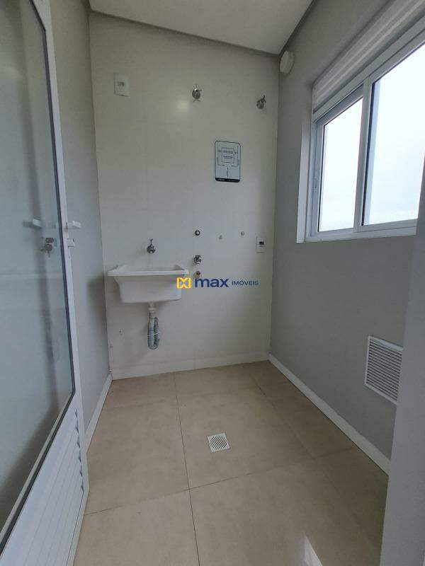 Apartamento para aluguel no Gravatá: Area de serviços