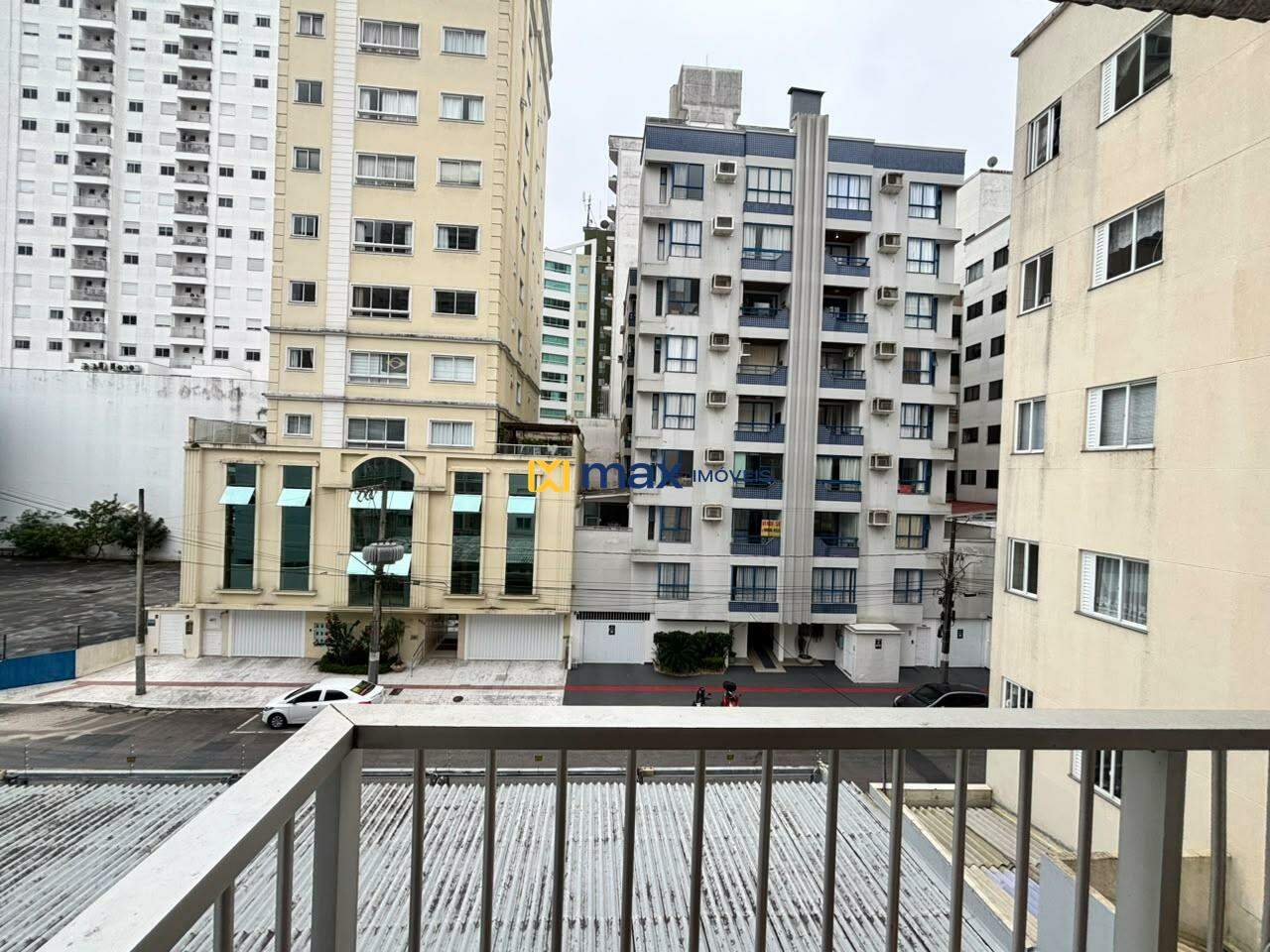 Apartamento para aluguel no Centro: sacada