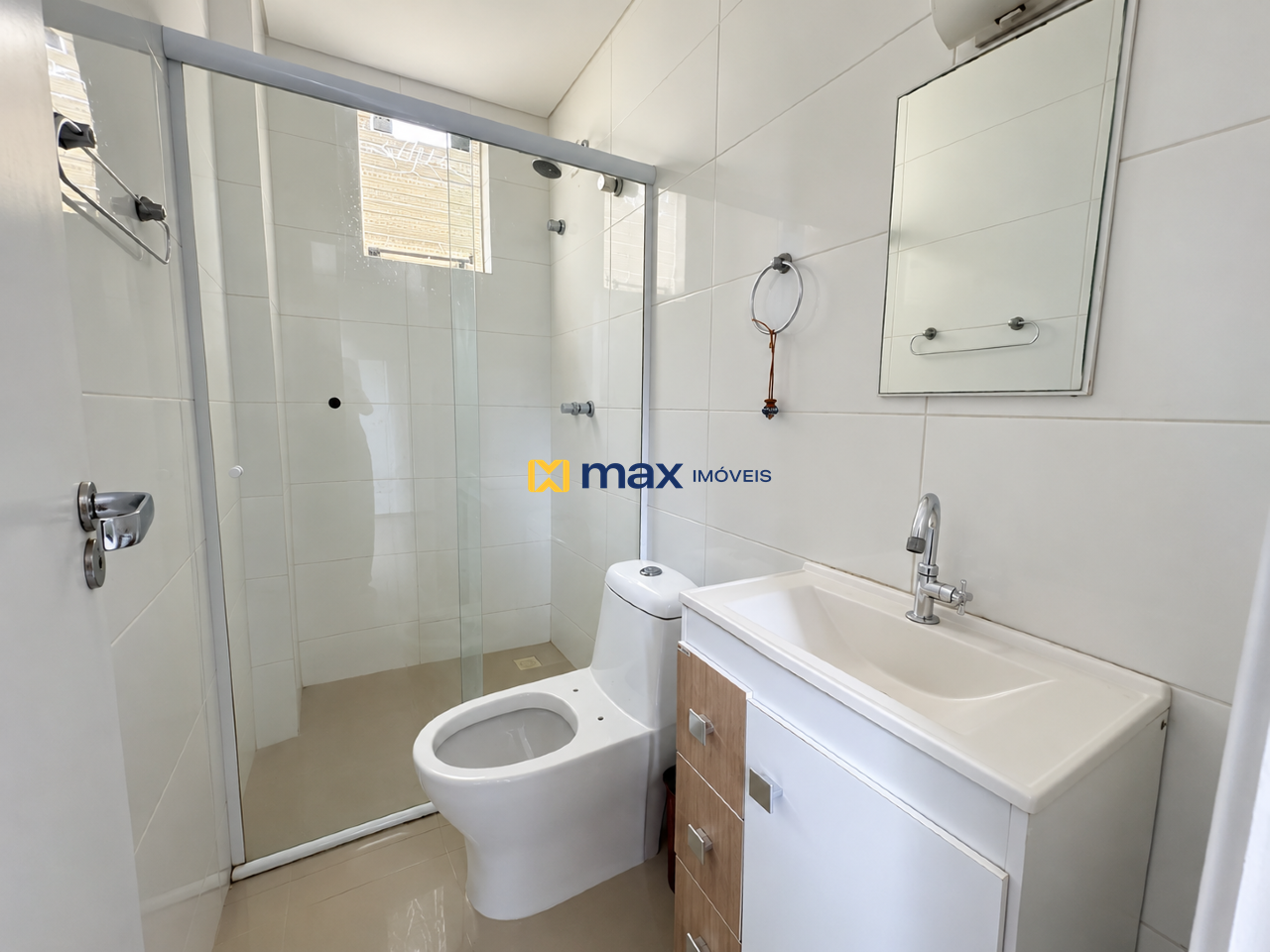 Apartamento para aluguel no Ariribá: Banheiro Suíte