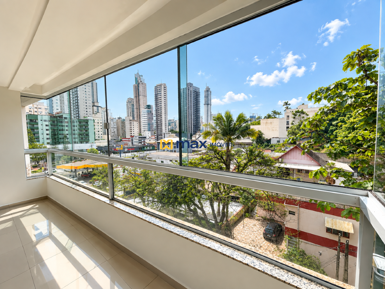 Apartamento para aluguel no Ariribá: Vista da Sala