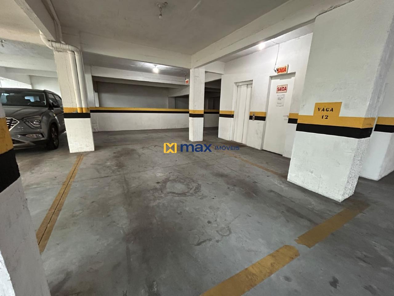 Apartamento para aluguel no Ariribá: Garagem
