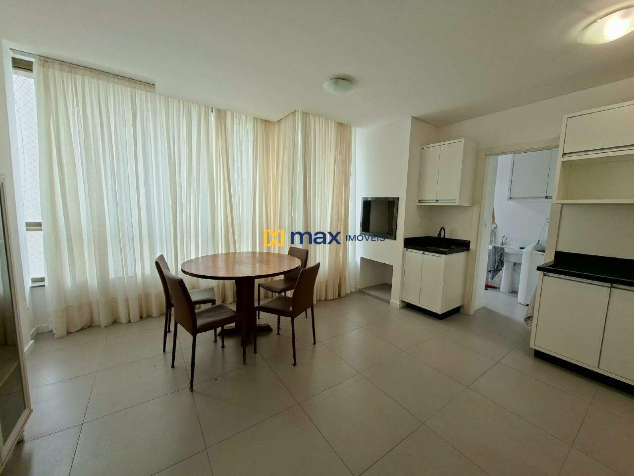 Apartamento para aluguel no Fazenda: Sala de jantar