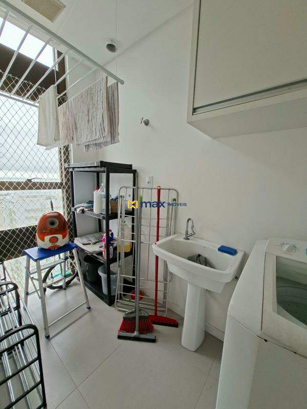 Apartamento para aluguel no Fazenda: Lavanderia