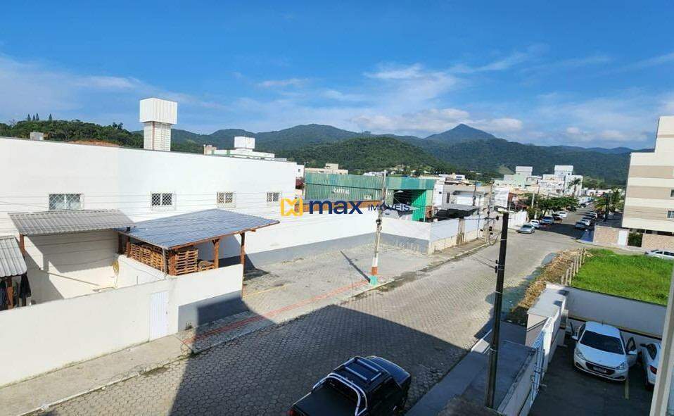 Apartamento para aluguel no Santa Regina: vista sacada