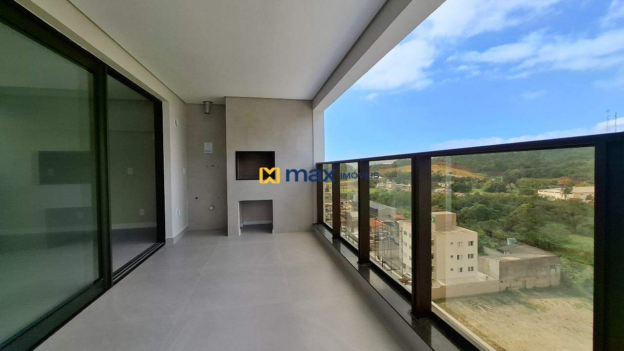 Apartamento à venda no Praia Brava: Sacada com churrasqueira