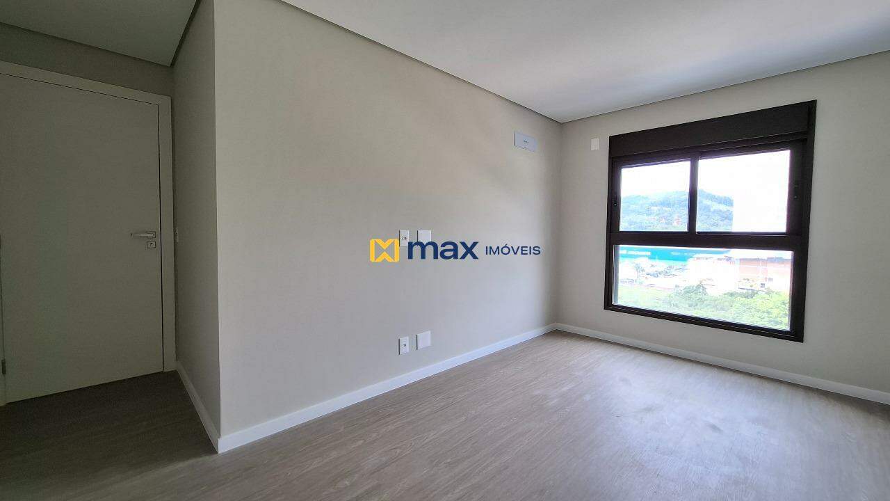 Apartamento à venda no Praia Brava: Suíte