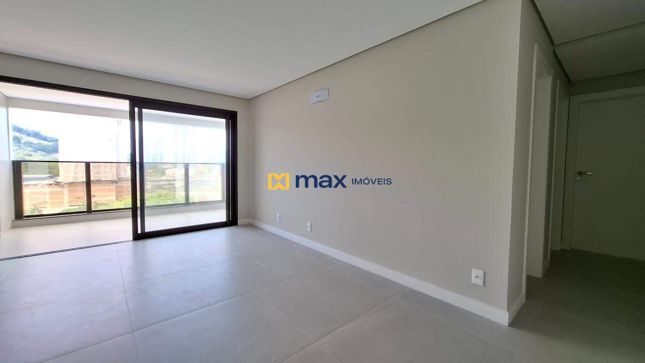 Apartamento à venda no Praia Brava: Living integrado
