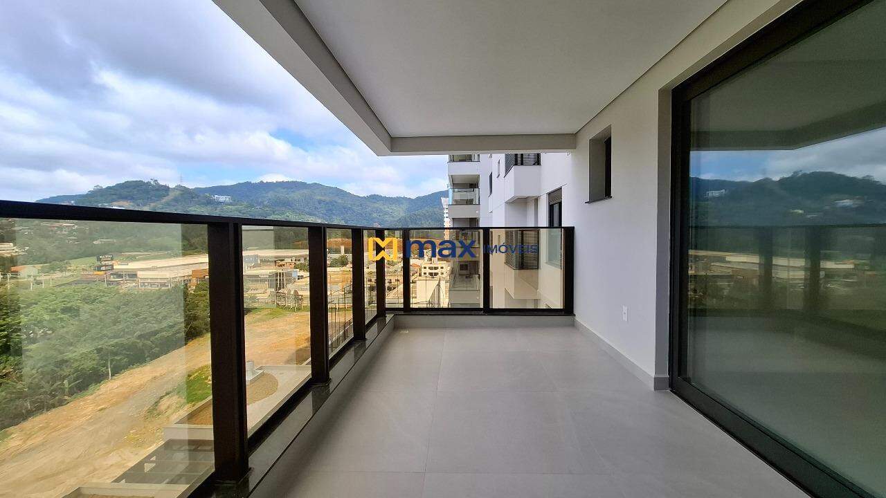 Apartamento à venda no Praia Brava: Sacada com churrasqueira