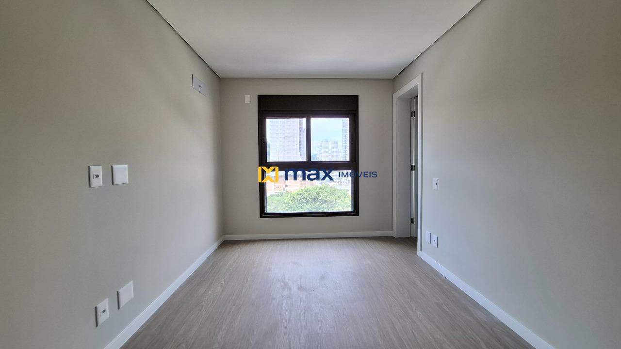 Apartamento à venda no Praia Brava: Suíte