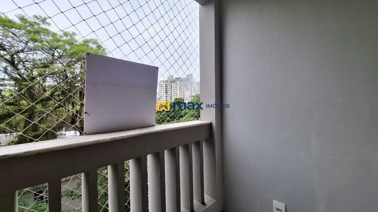 Apartamento à venda no Centro: Sacada