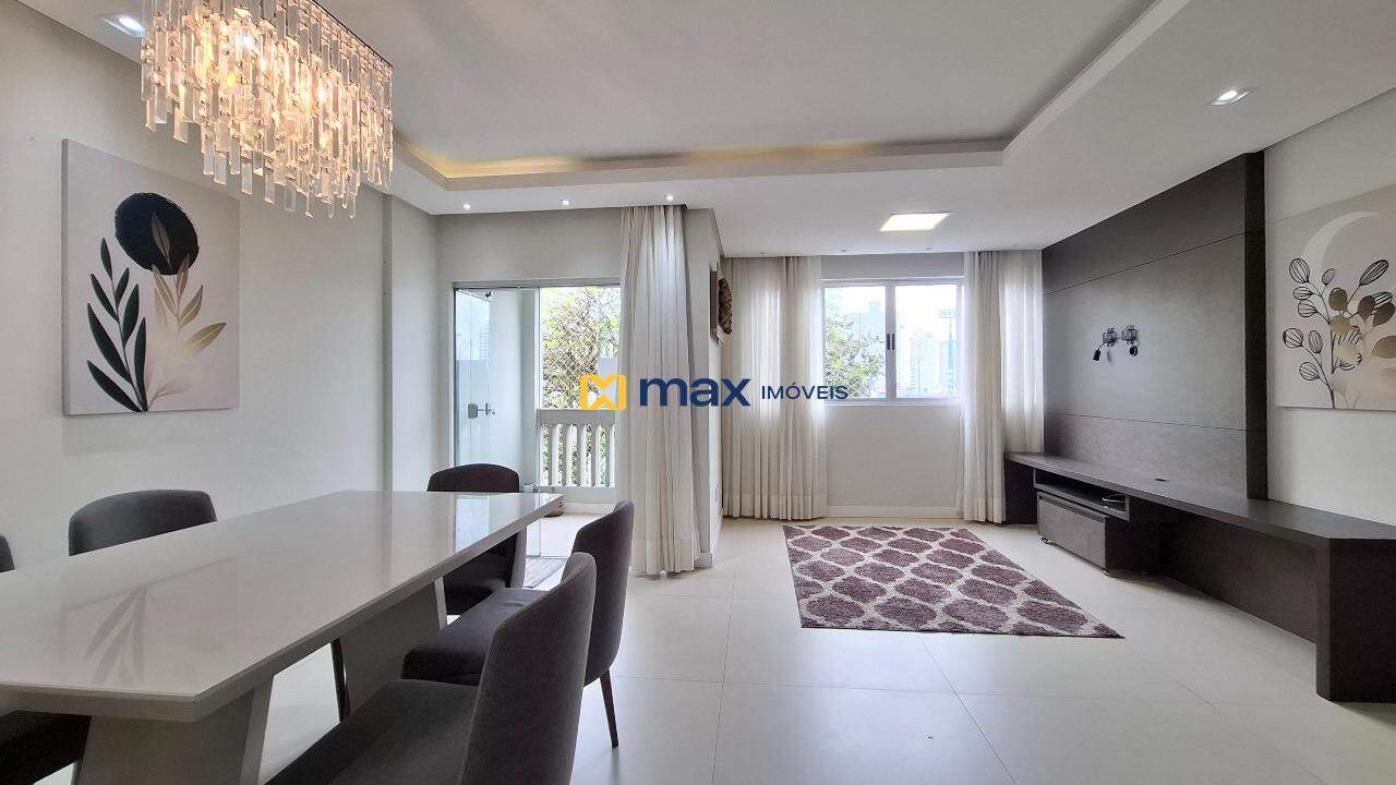 Apartamento à venda no Centro: Living