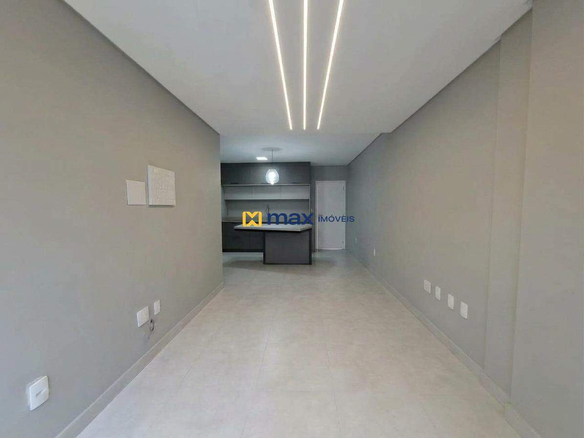 Apartamento para aluguel no Santa Regina: living