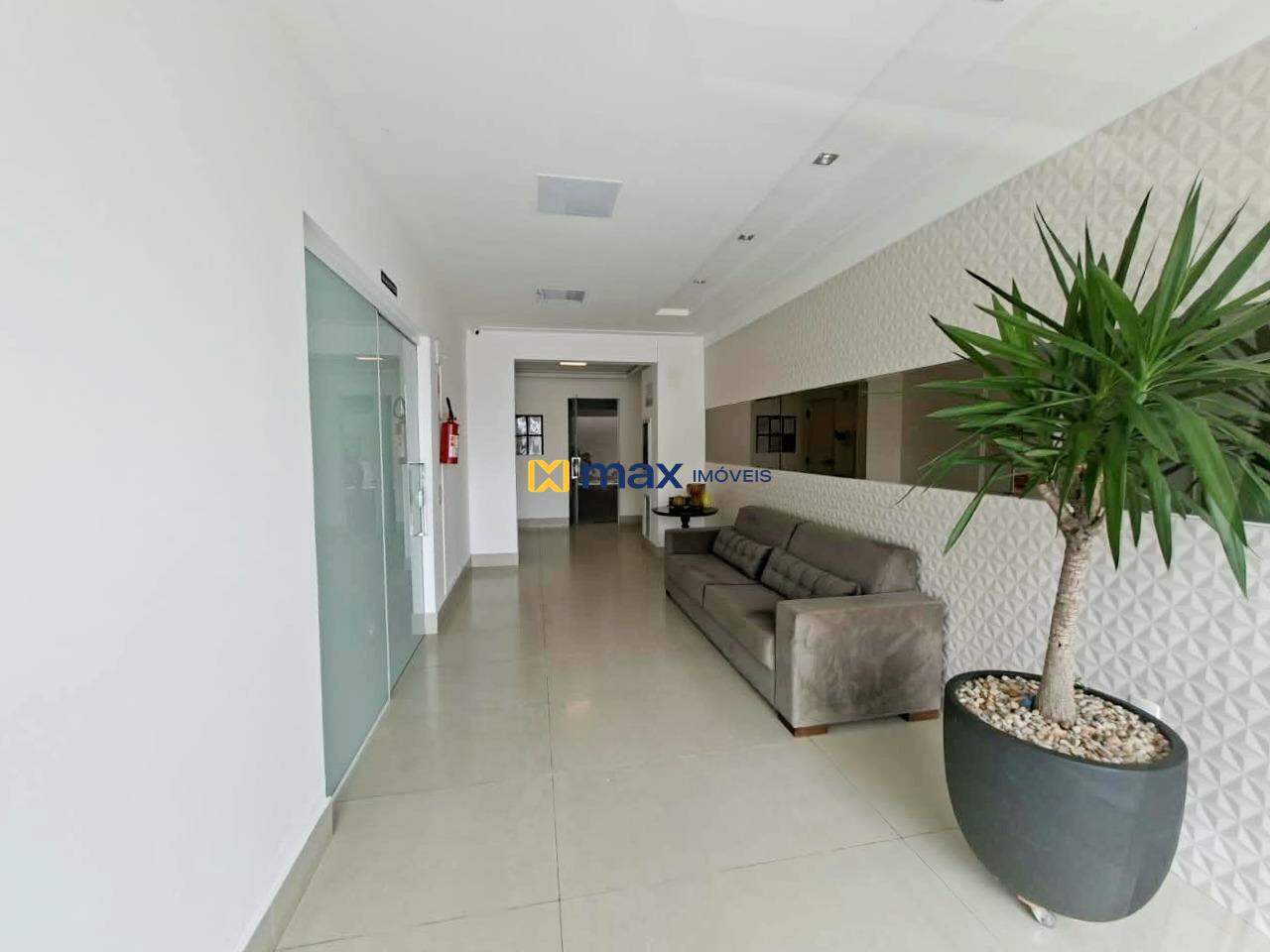 Apartamento para aluguel no Santa Regina: Hall entrada