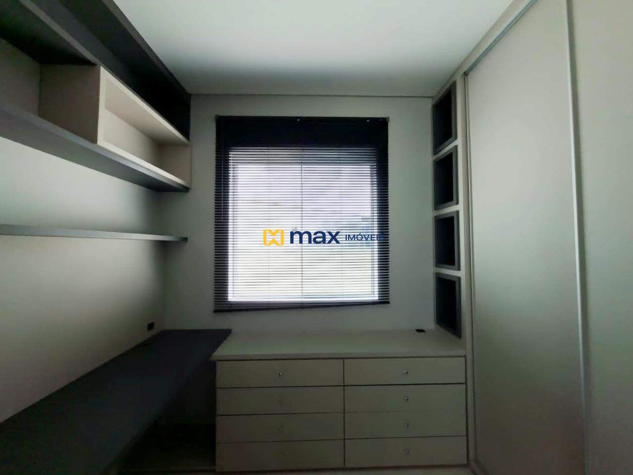 Apartamento para aluguel no Santa Regina: closet