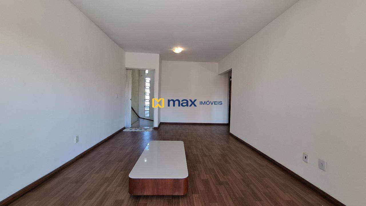 Casa à venda no Cordeiros: Sala 