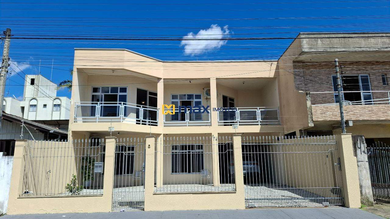 Casa à venda no Cordeiros: Fachada
