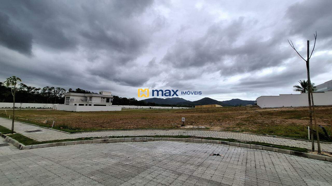 Terreno em condomínio à venda no Rio do Meio: Terreno