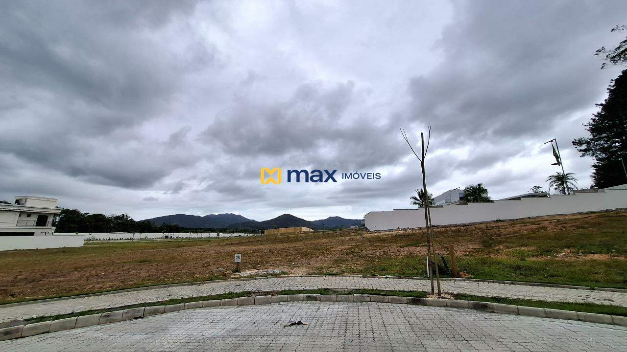 Terreno em condomínio à venda no Rio do Meio: Terreno