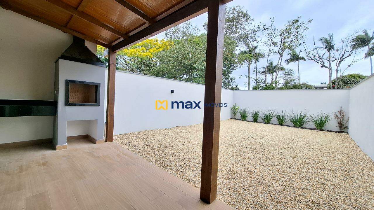 Casa à venda no Itaipava: Área externa