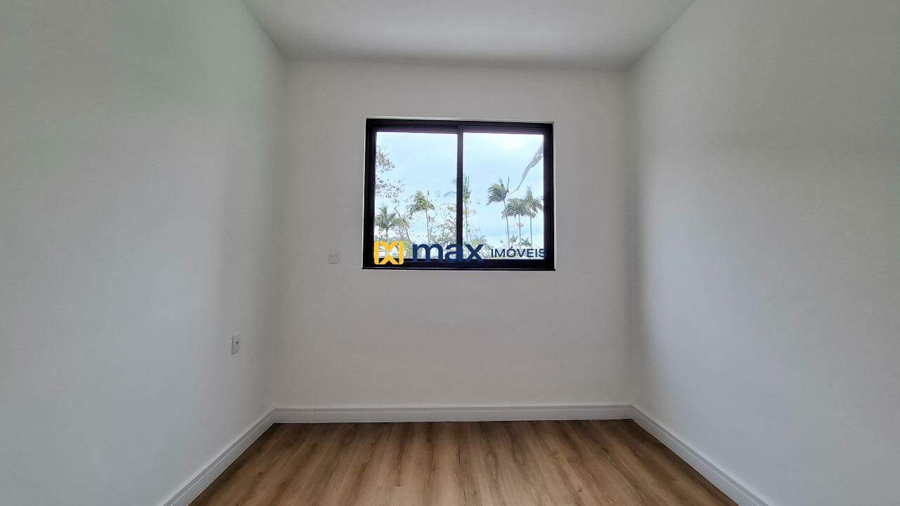 Casa à venda no Itaipava: Dormitório 2