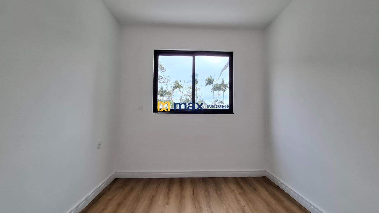 Casa à venda no Itaipava: Dormitório 2