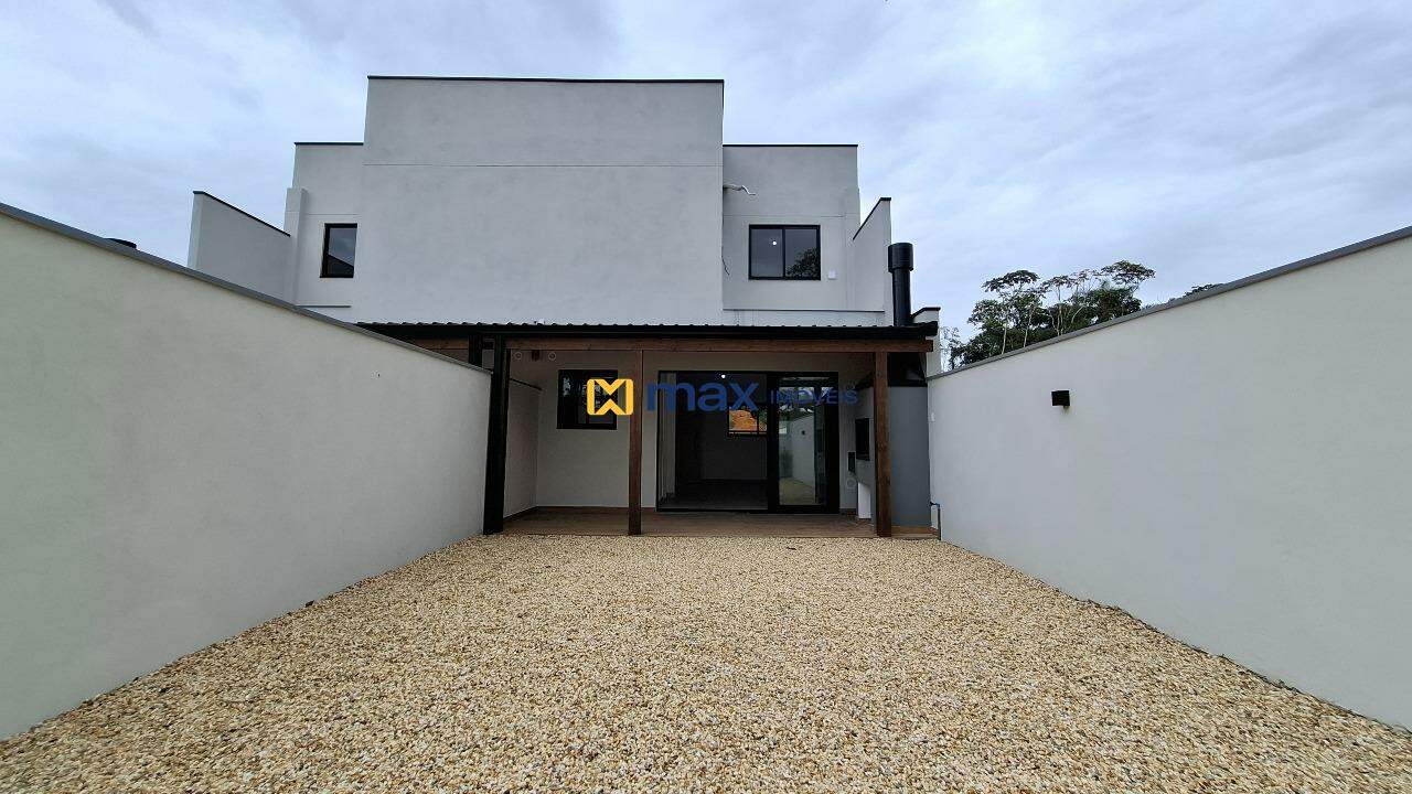 Casa à venda no Itaipava: Área externa