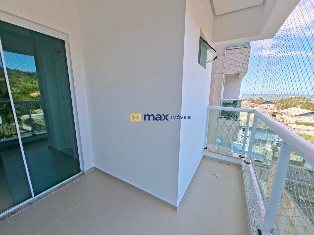 Apartamento para aluguel no Cabeçudas: Vista da sacada da Suíte 1