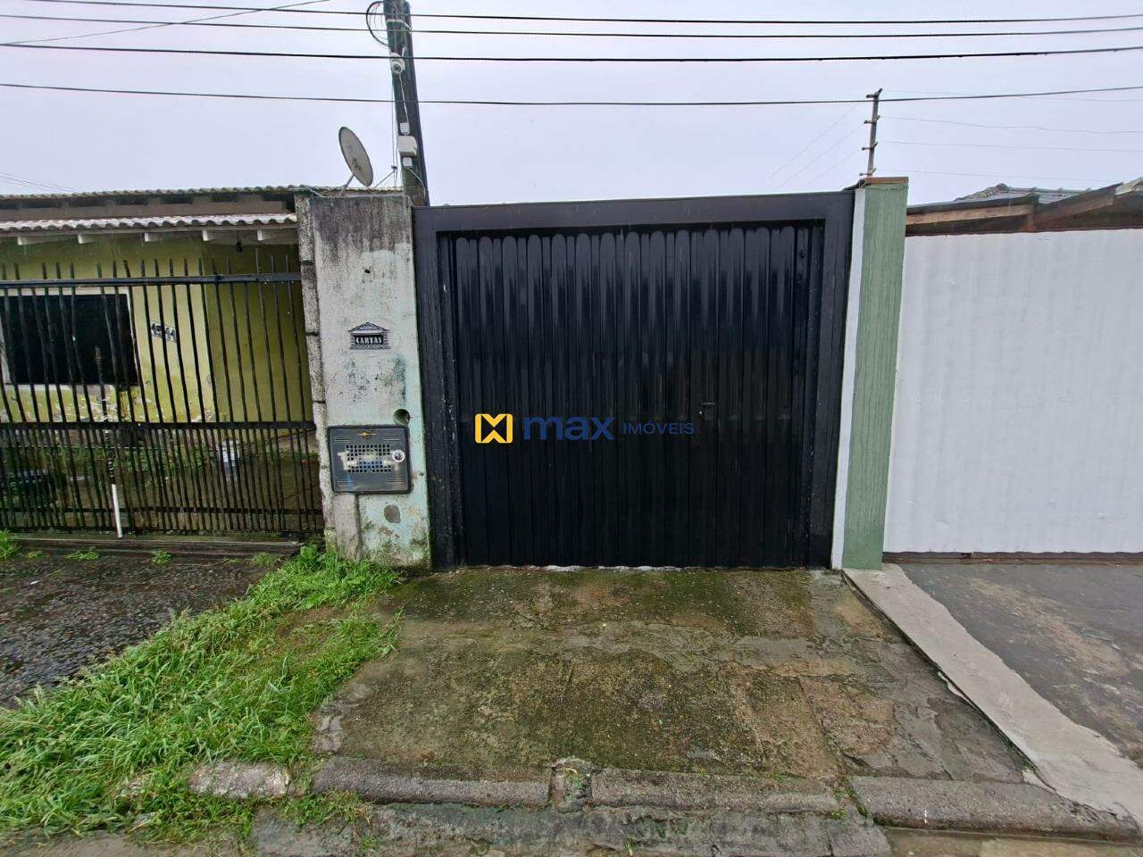 Casa para aluguel no São Vicente: Fachada