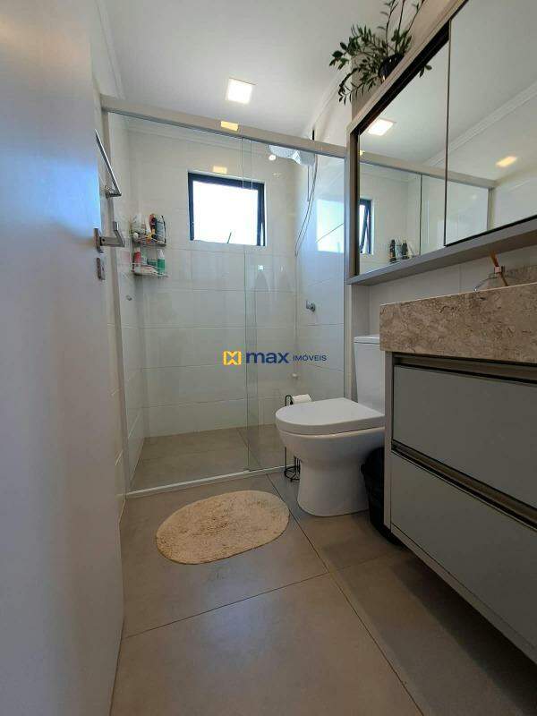 Apartamento à venda no Centro: Banheiro social