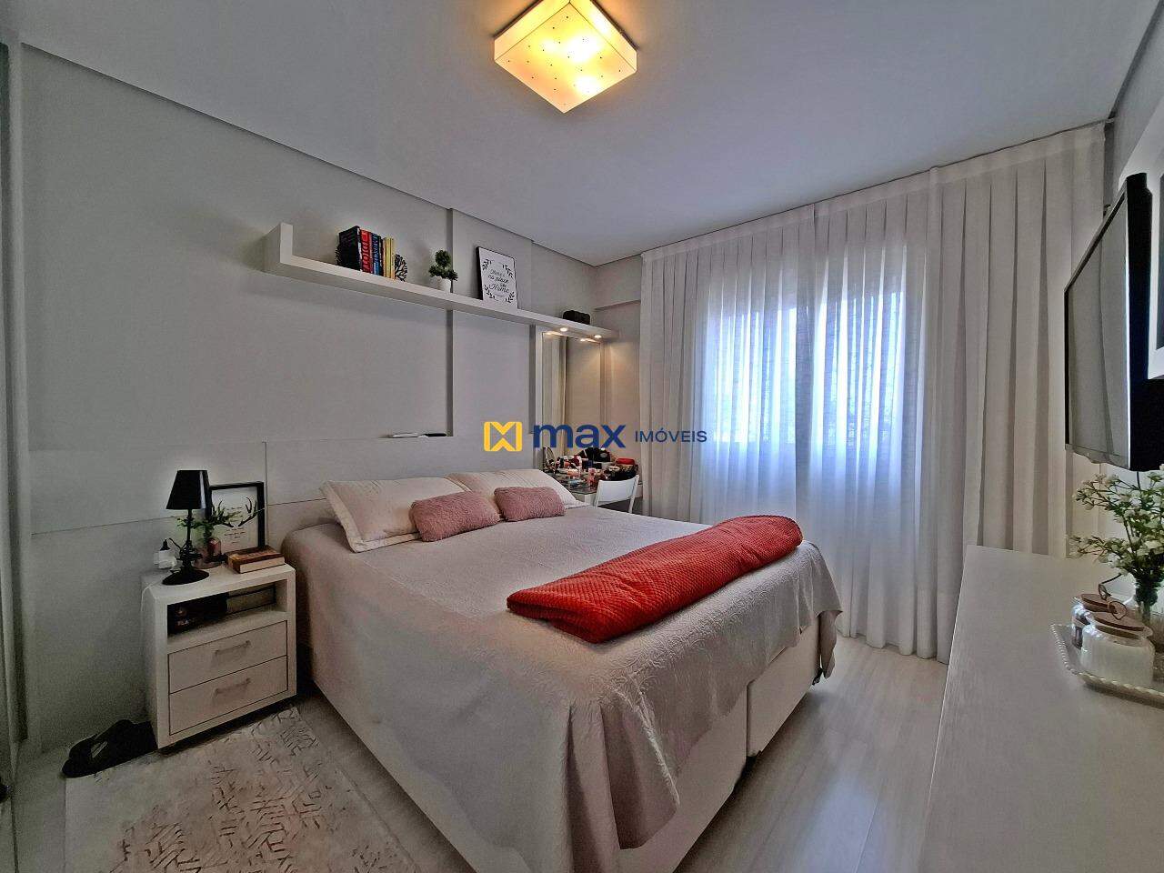 Apartamento à venda no Tabuleiro: suíte