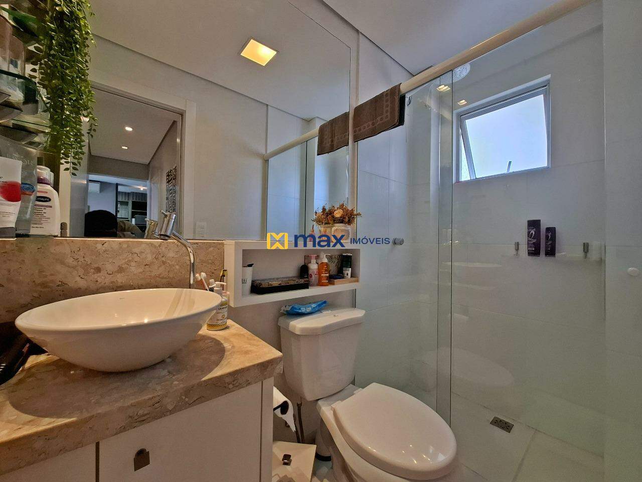 Apartamento à venda no Tabuleiro: banheiro social