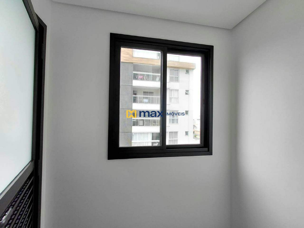 Apartamento para aluguel no Centro: Lavanderia