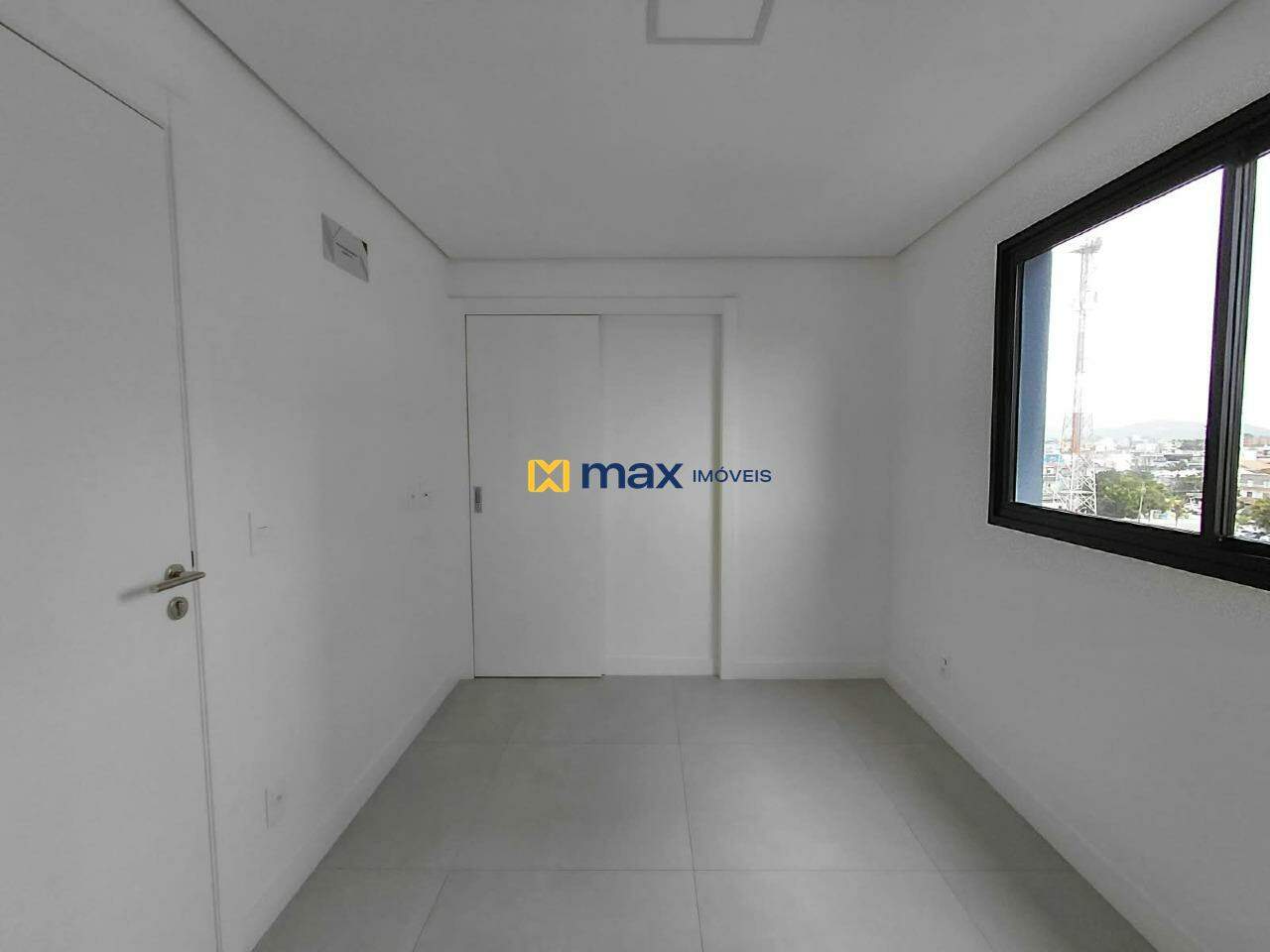 Apartamento para aluguel no Centro: Demi Suíte