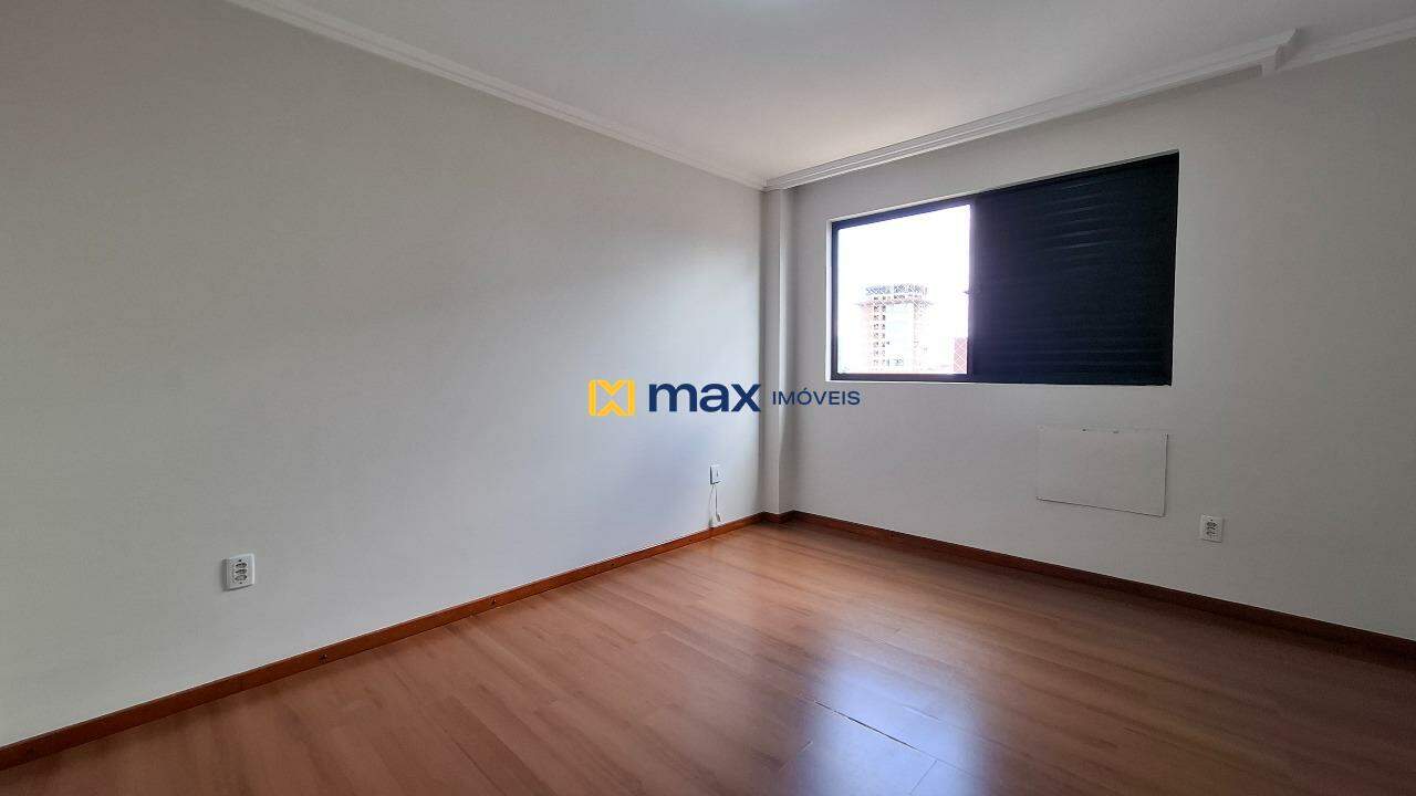 Apartamento à venda no Centro: Suíte