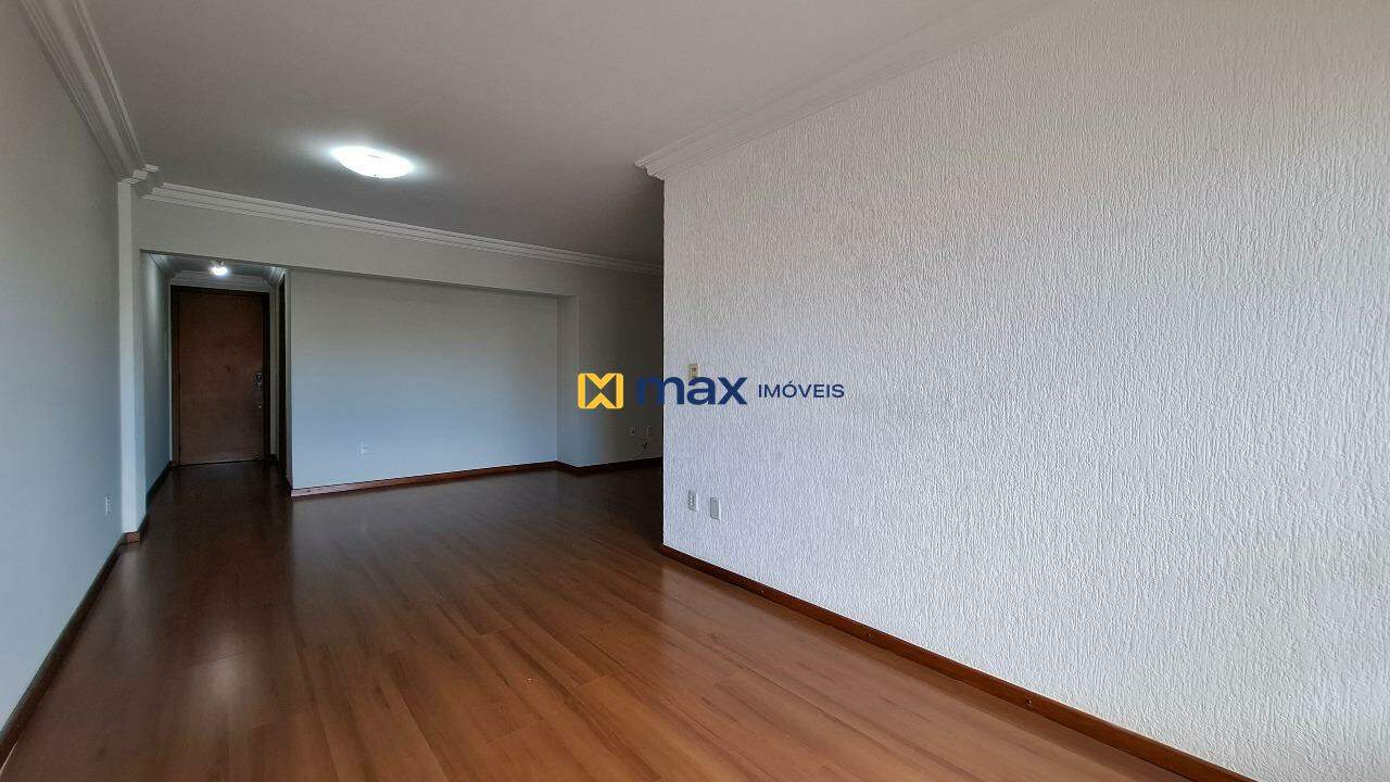 Apartamento à venda no Centro: Living
