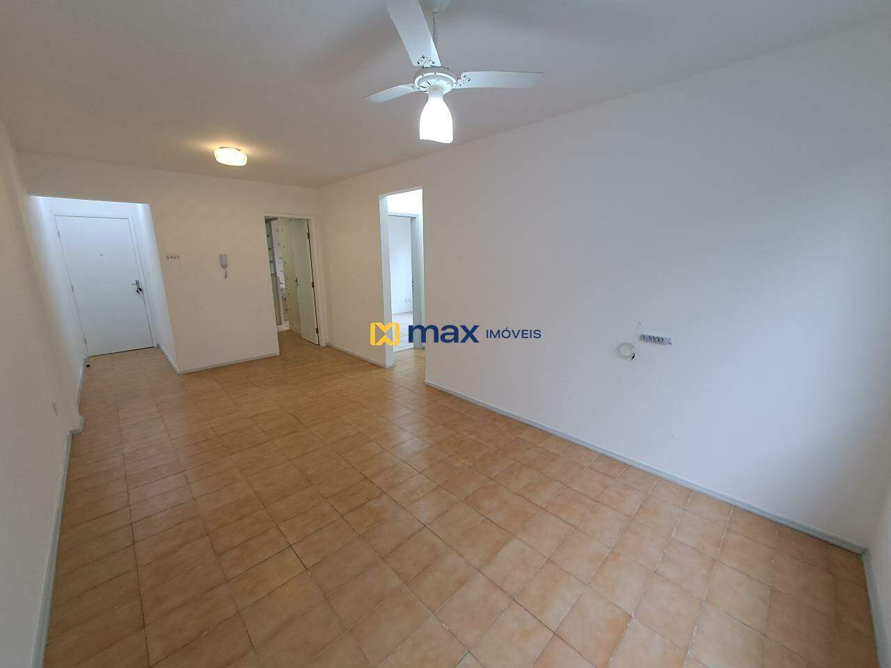 Apartamento para aluguel no Fazenda: Sala de Estar e Jantar