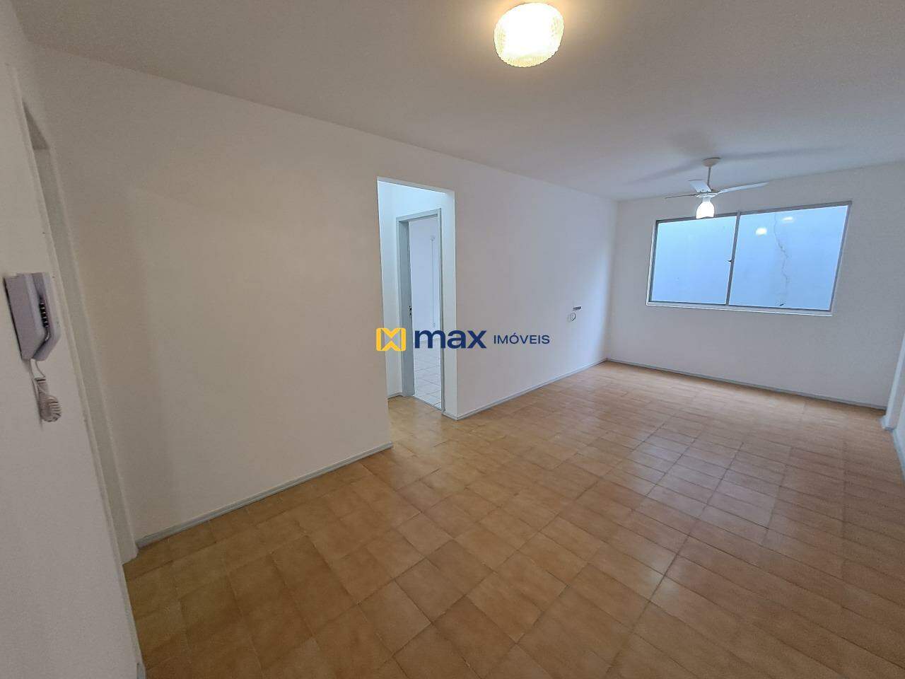 Apartamento para aluguel no Fazenda: Sala de Estar e Jantar