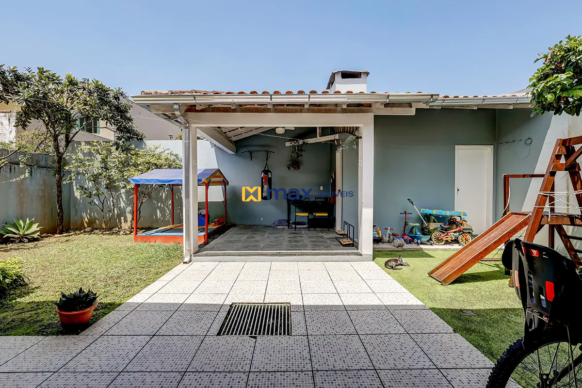 Casa à venda no Dom Bosco: Área externa