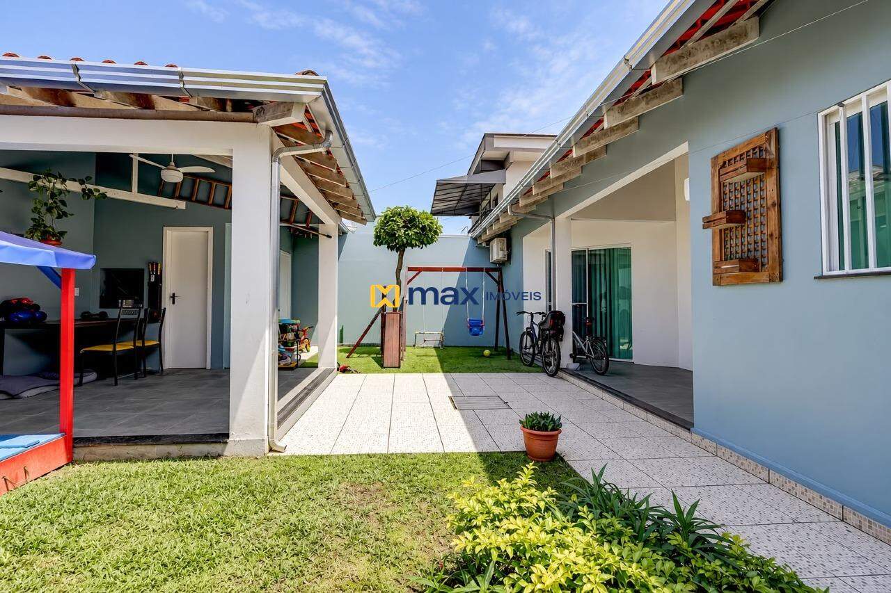 Casa à venda no Dom Bosco: Área externa