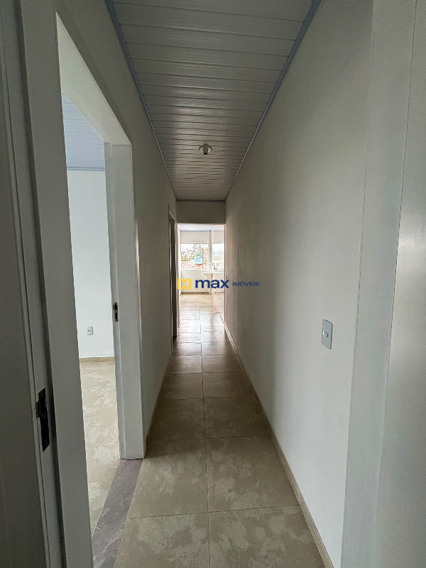 Apartamento para aluguel no São Domingos: Corredor