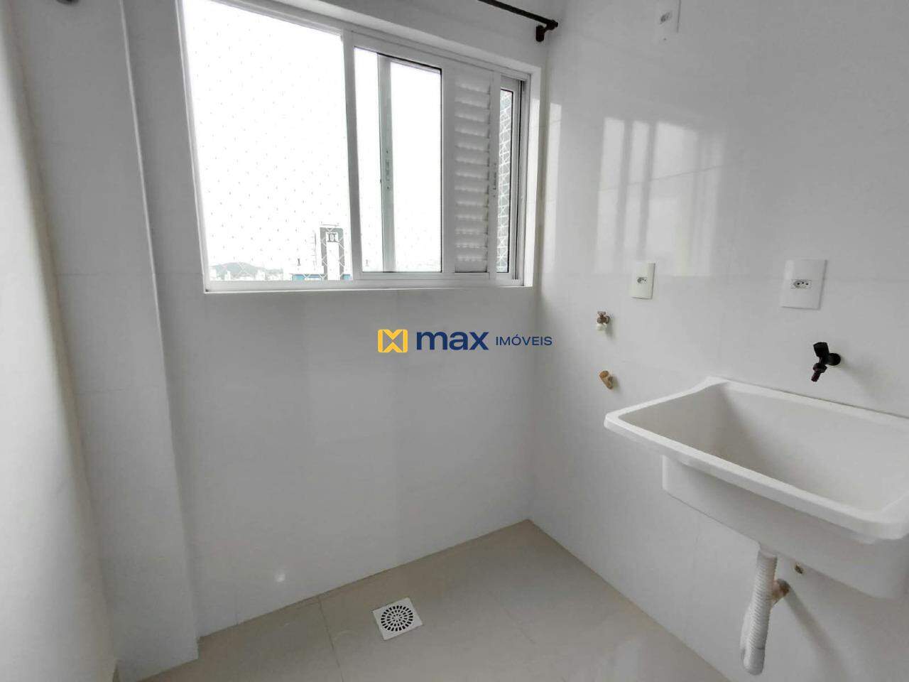 Apartamento para aluguel no Gravatá: Lavanderia
