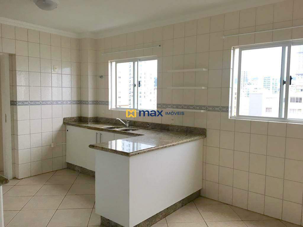 Apartamento para aluguel no Centro: 
