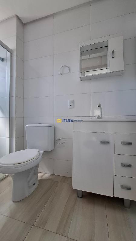 Apartamento para aluguel no Centro: Banheiro suíte