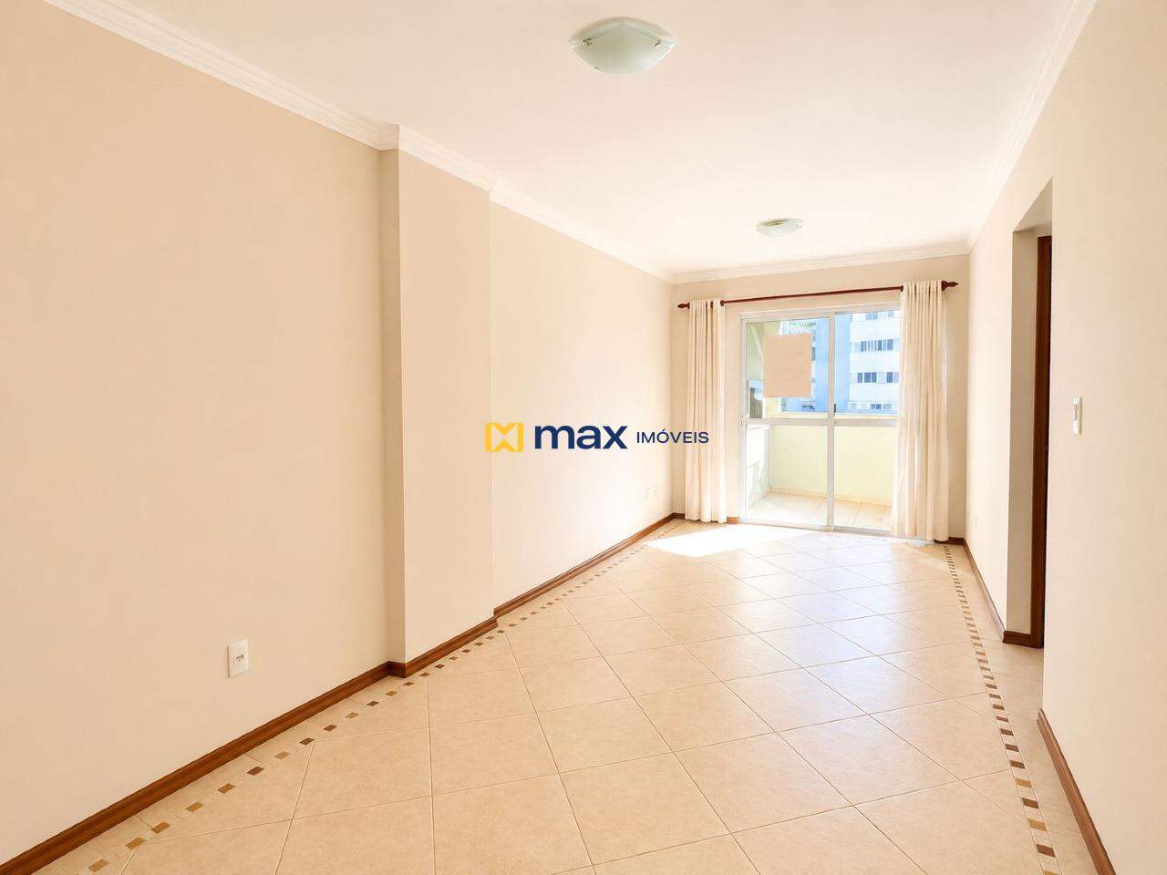Apartamento para aluguel no Pioneiros: 
