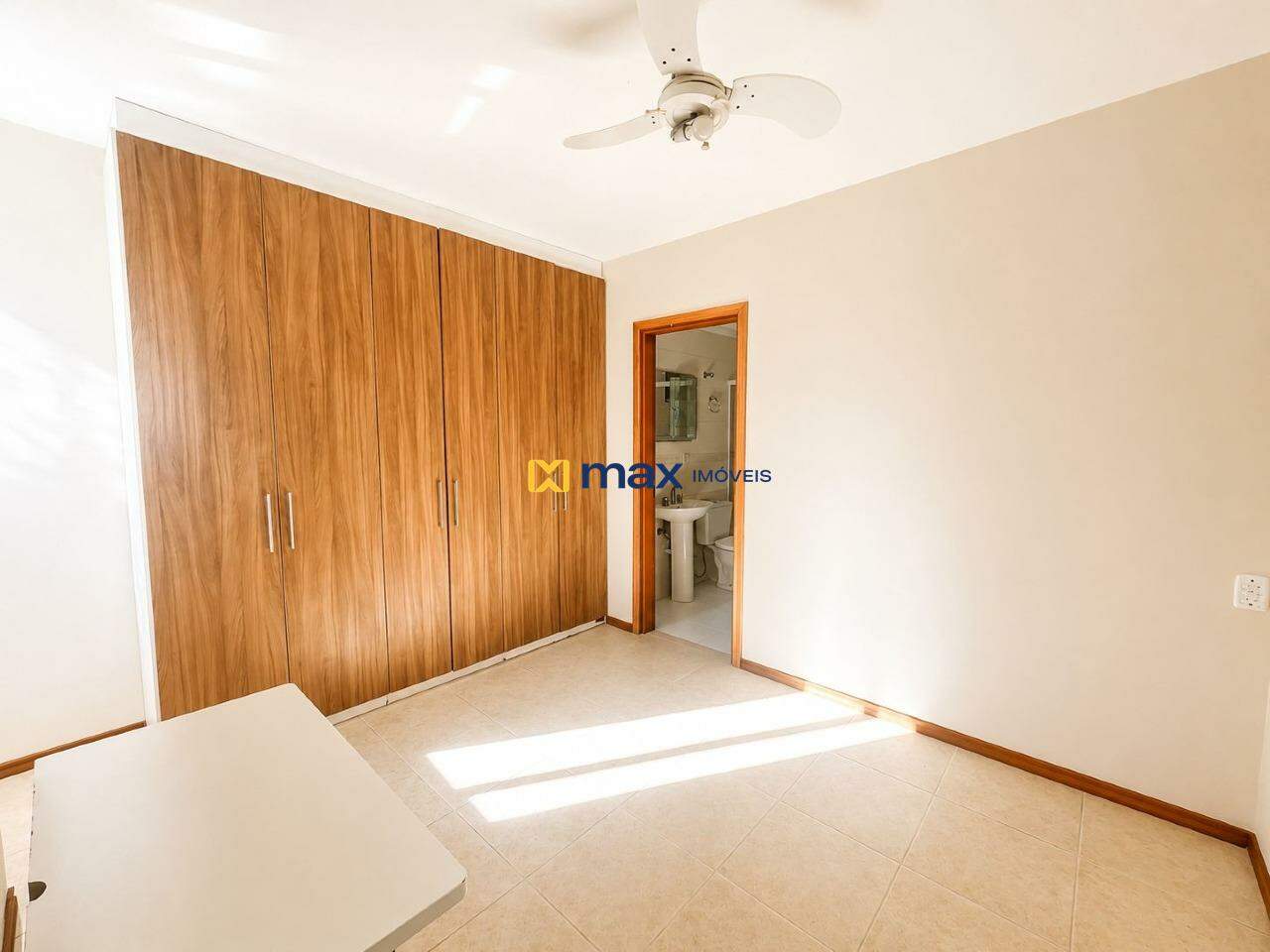 Apartamento para aluguel no Pioneiros: 