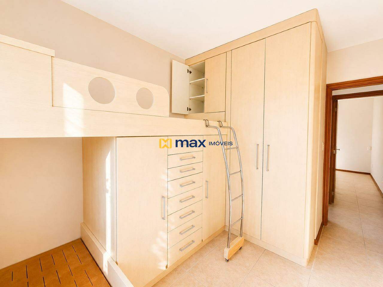Apartamento para aluguel no Pioneiros: 